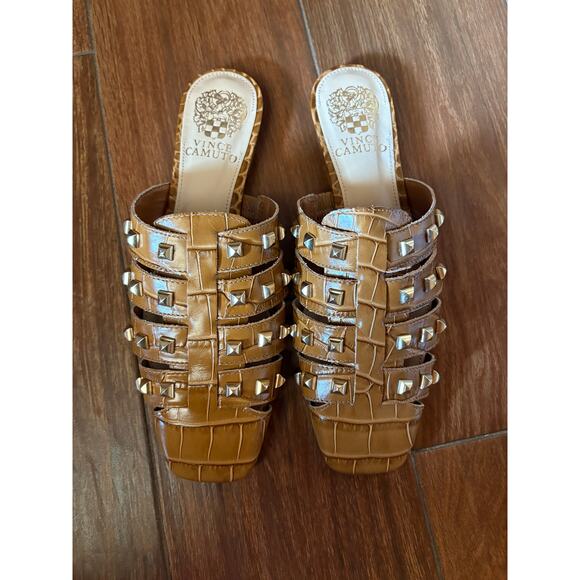Vince Camuto Slide On Studded Loafers Mules Tan Gold Size 6.5 - Picture 3 of 8